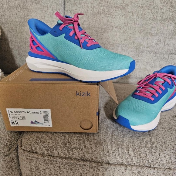 WOMENS NIB KIZIK STEP IN SNEAKERS - Picture 2 of 3